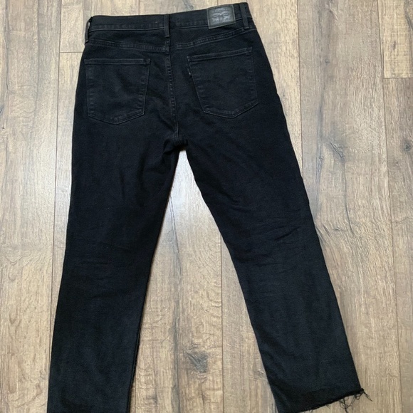 Levi’s 314 Straight Leg Raw Hem Jeans - Picture 2 of 6